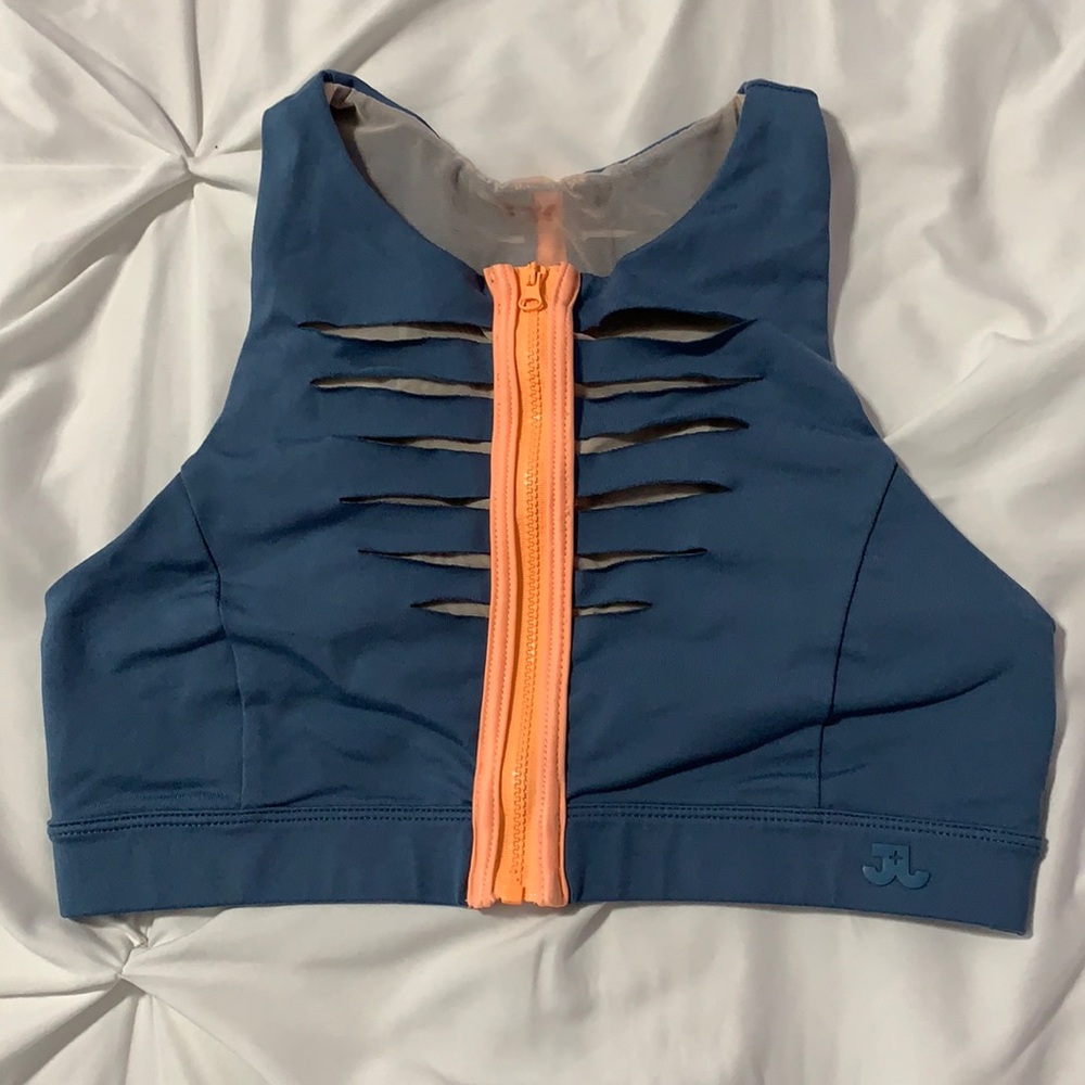 Jo + Jax Pulse Top
